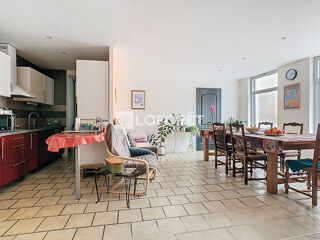  Immeuble à vendre 8 pièces 238 m²