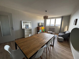  Appartement à louer 4 pièces 78 m²