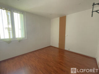  Appartement à louer 4 pièces 108 m²