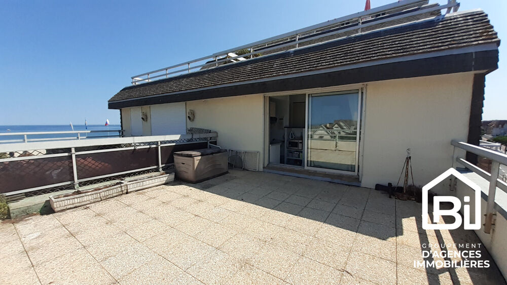 FRONT DE MER AVEC TERRASSE ET BALCON