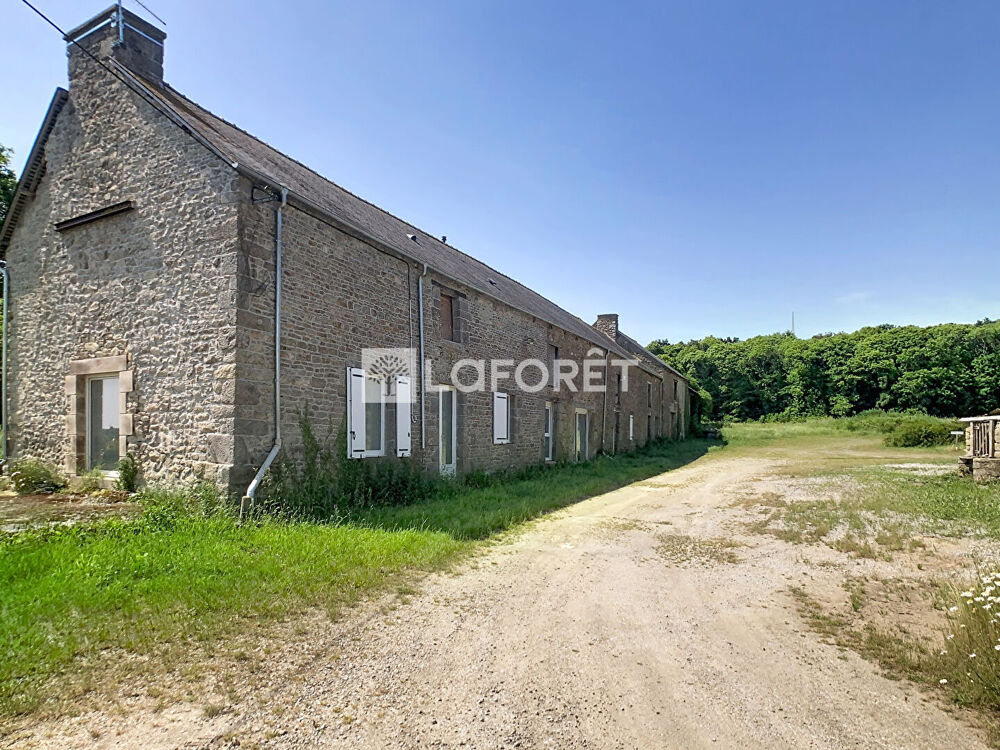 Maison-Corps de ferme Meneac 3 pièce(s) 110 m2