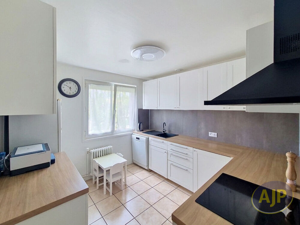 Vente Maison Maison Montaigu Vendee 5 pièce(s) 142 m2 Montaigu vendee