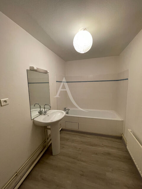  Appartement � louer 4 pi�ces 100 m�