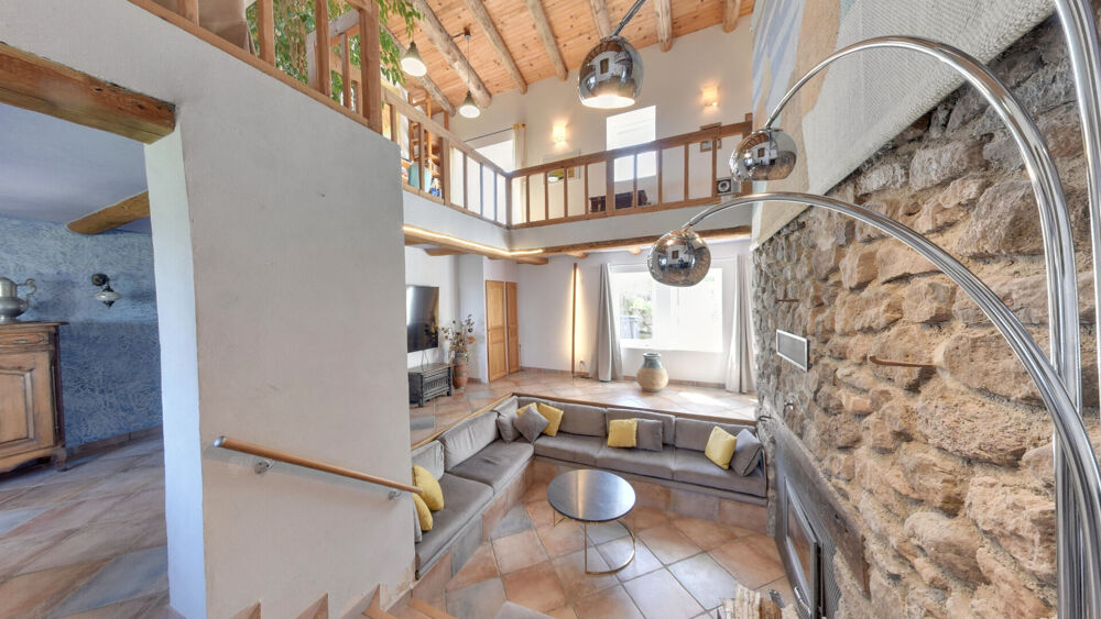 à vendre  Maison Rochessauve (07210)