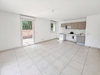  Appartement à louer 2 pièces 45 m²