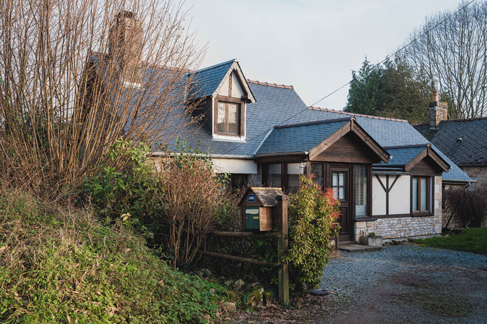 ORNE - Charmante maison de campagne rénovée avec grange et jardin dans un hameau paisible