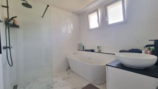  Maison à louer 4 pièces 130 m²