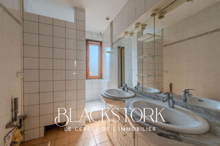  Appartement à vendre 6 pièces 117 m²