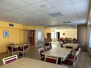  Immeuble � vendre 15 + pi�ces 1153 m�