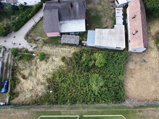  Terrain à vendre 743 m²