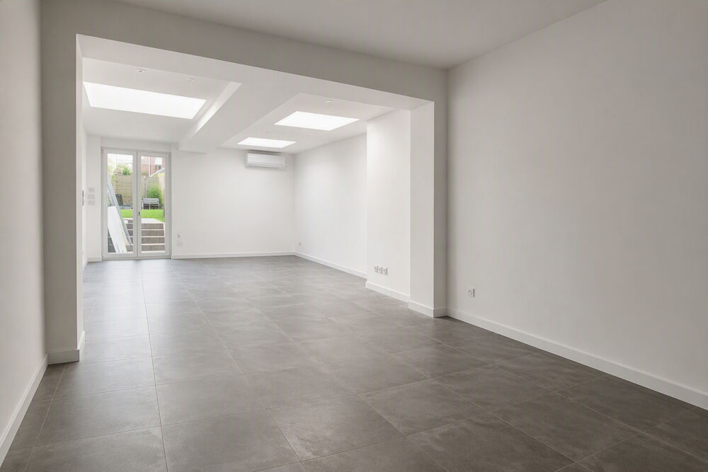 Maison 4 pièces 100 m² · à Tourcoing · 100 m² · 220 000 €