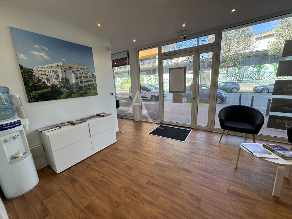   Local commercial CHILLY-MAZARIN 3 pièces 52.07 m² 