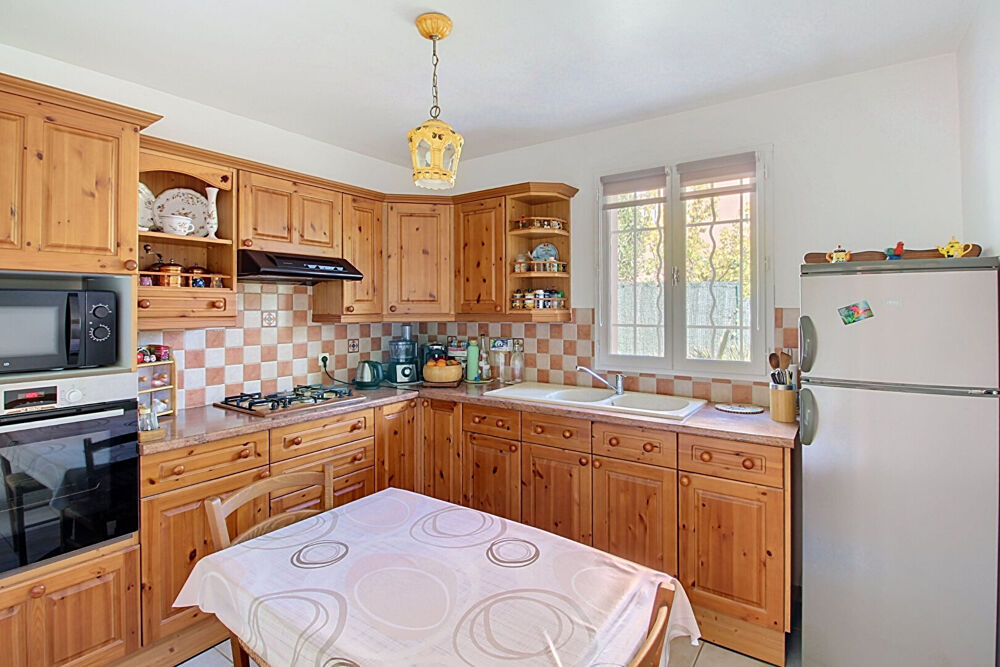 Vente Maison A VENDRE DRAGUIGNAN - MAISON de Plain-pied avec GARAGE + TERRASSE sur 500m² de terrain Draguignan