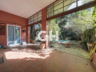  Maison  vendre 9 pices 223 m