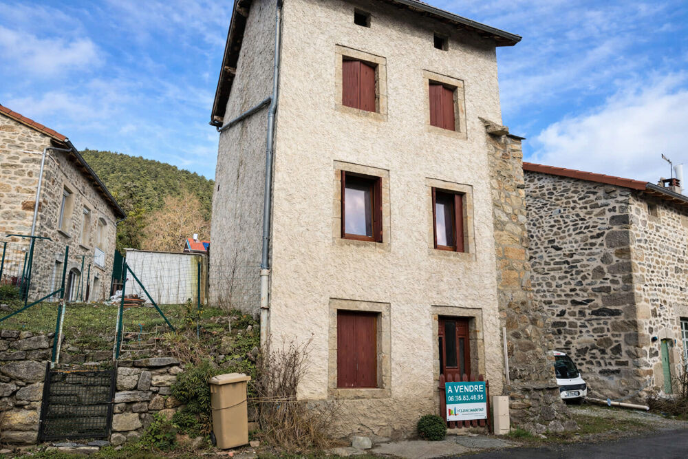 Maison 3 pièces 50 m² · à Saint Etienne Lardeyrol · 50 m² · 44 000 €