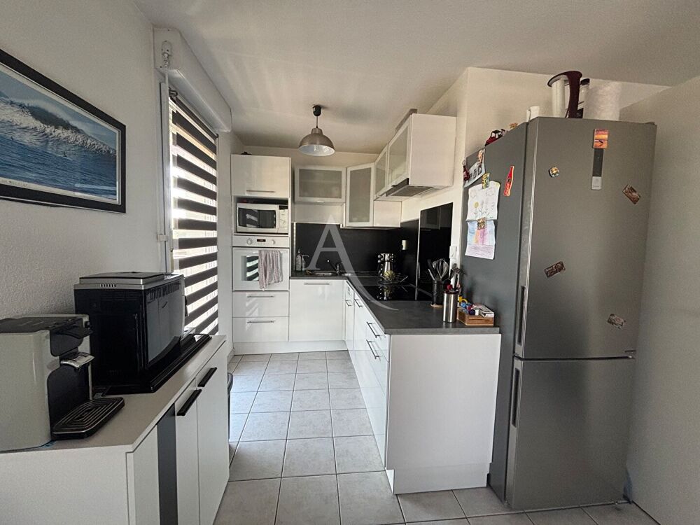 Location Appartement T2 meublé 39 m² avec terrasse, piscine et climatisation - Générac Générac
