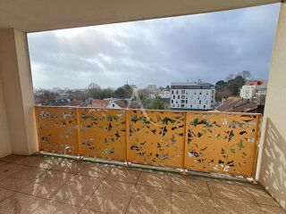  Appartement � louer 4 pi�ces 79 m�