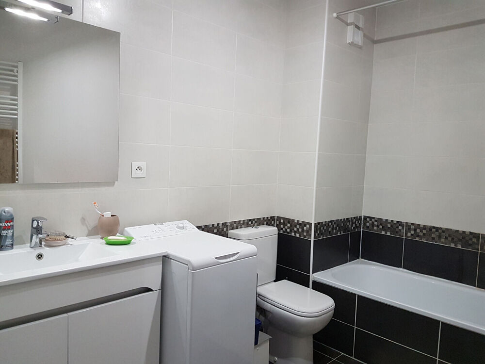 Location Appartement A louer à l'année, T2 avec cave et parking Ondres