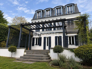  Maison à vendre 10 pièces 220 m²