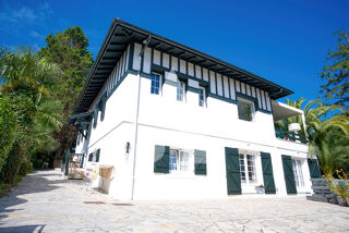  Villa � vendre 7 pi�ces 231 m�