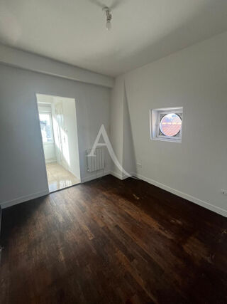  Appartement à louer 1 pièce 30 m²