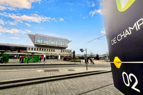A LOUER - NANTES GARE NORD - Local professionnel de 4 bureaux 1259 44000 Nantes