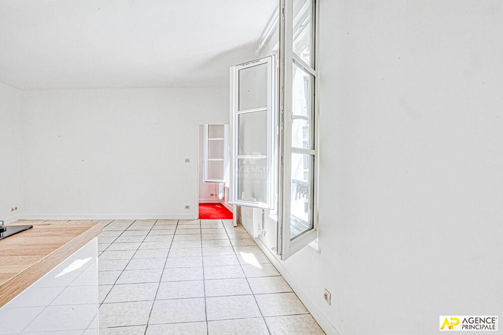 Vente Appartement Versailles Notre-Dame Appartement 2 pièces 32.93 m² carrez situé au 1er étage Versailles
