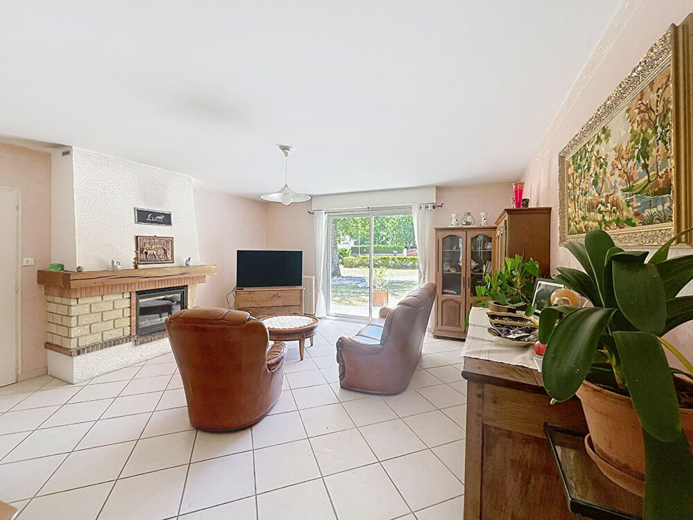 Maison Saint Cyr En Val 8 pièces avec grand jardin