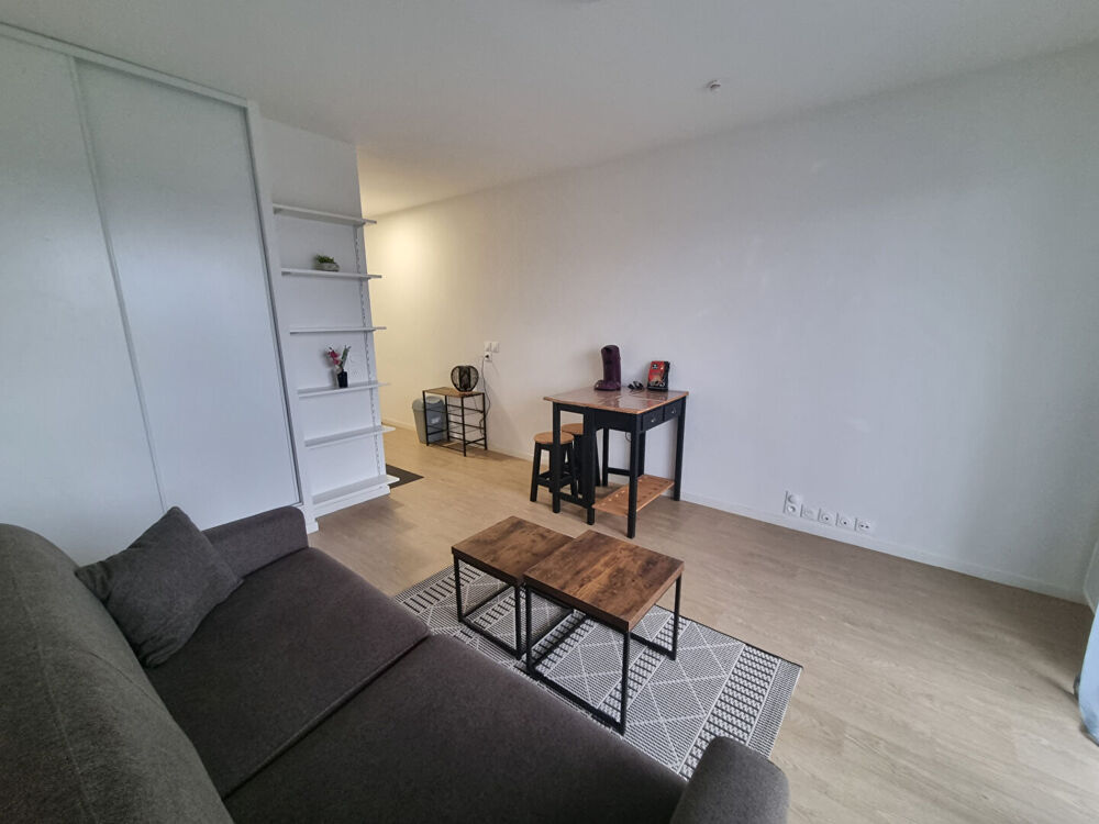 Location Appartement T1 meublé  23.22m2 + balcon 3.12m2 + parking Lormont