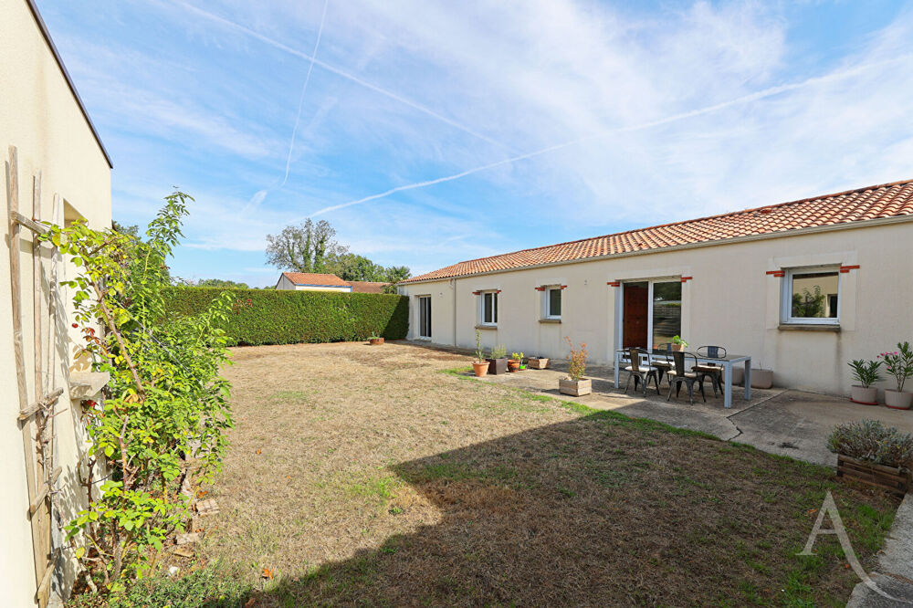 Vente Maison Maison à vendre à Cugand Cugand la bernardiere