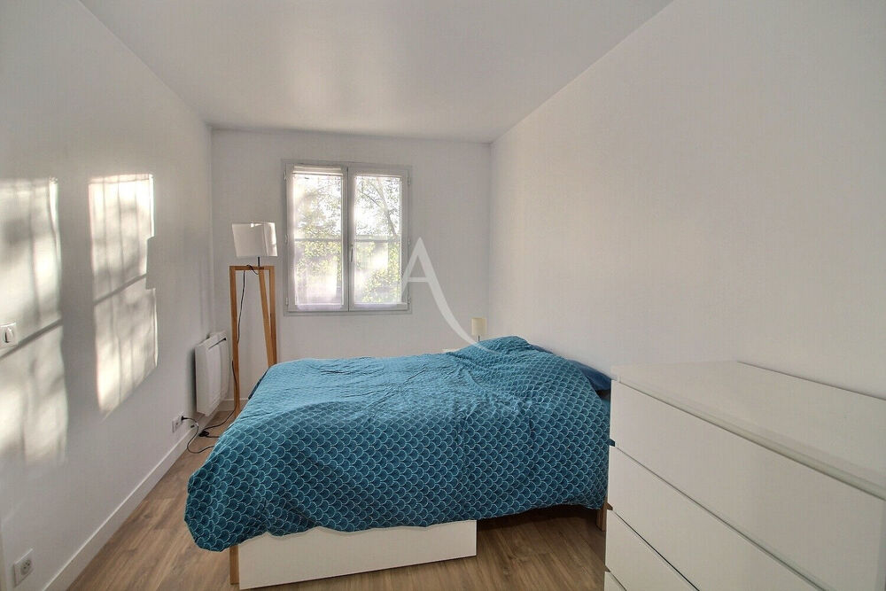 Location Appartement À LOUER T2 MEUBLÉ AVEC BALCON ET PARKING SÉCURISÉ - ÉLANCOURT Elancourt