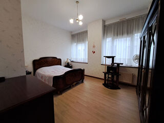  Appartement � vendre 4 pi�ces 140 m�