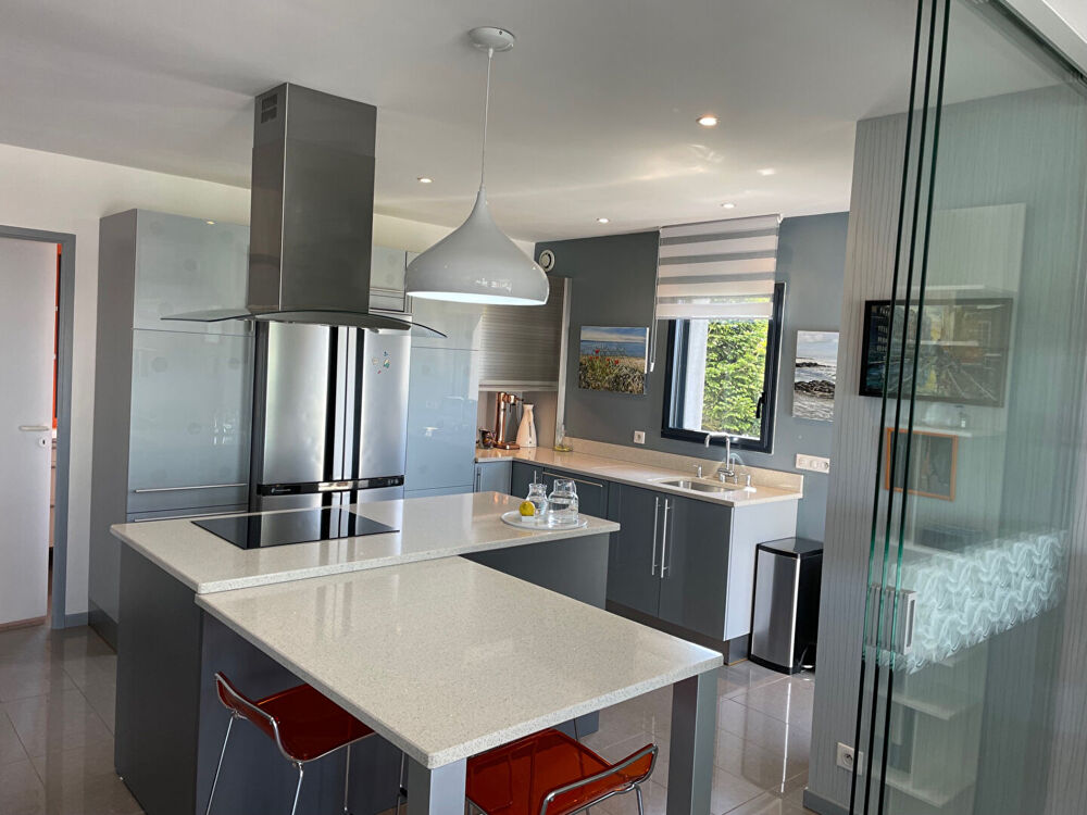 Vente Maison Ile-Tudy, une contemporaine d'exception de 210 m² avec une vue sur l'étang de Kermor, la plage à pied ! Ile tudy