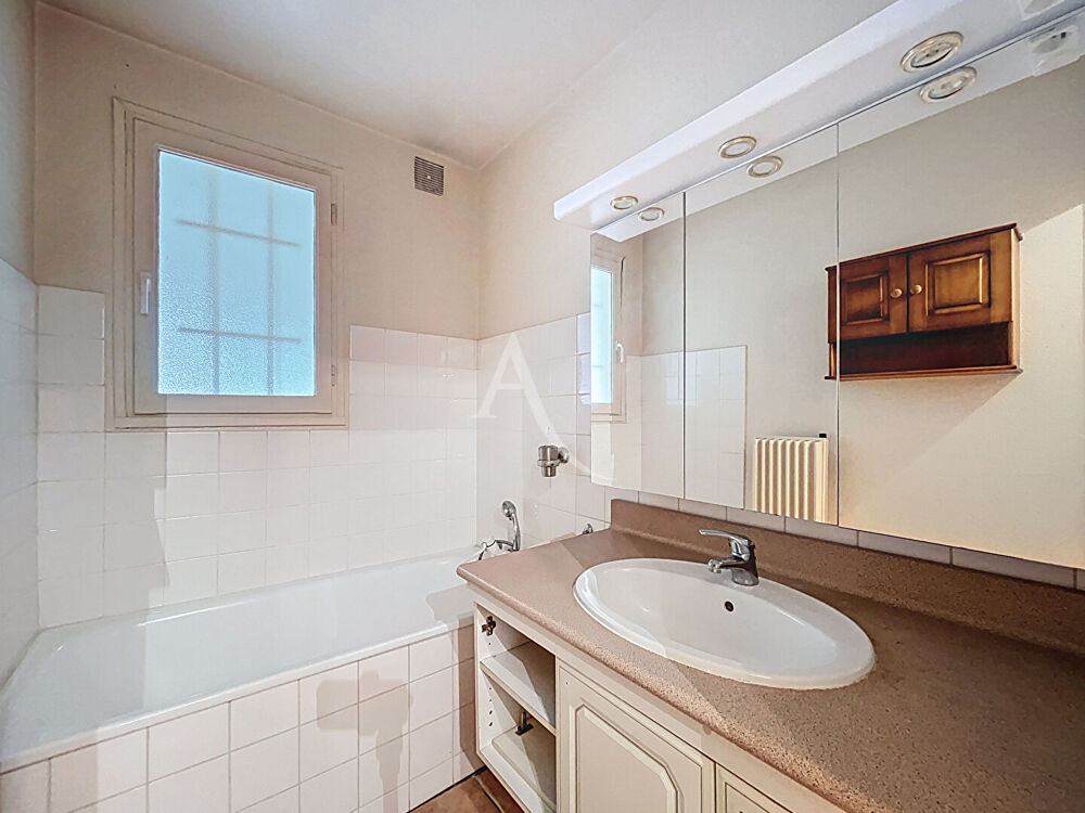 Vente Maison Maison 4 pièces 77 m² à Angers Angers