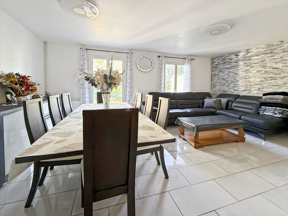 Maison Jouy Le Moutier 4 chambres sans travaux !