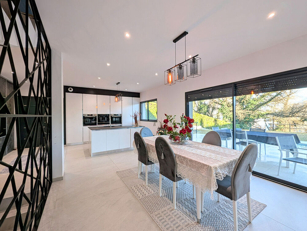 Maison Chambery 9 pièces 300 m2