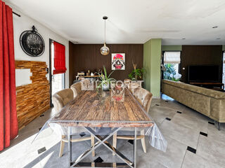  Maison � vendre 9 pi�ces 295 m�