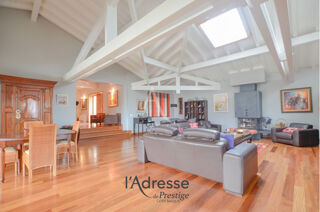  Villa � vendre 9 pi�ces 350 m�