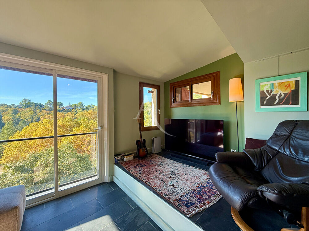 Vente Maison MAISON DE VILLAGE AVEC VUE IMPRENABLE JARDIN GARAGE ET PLACE DE PARKING AU COEUR DE LA VERDIERE La verdiere
