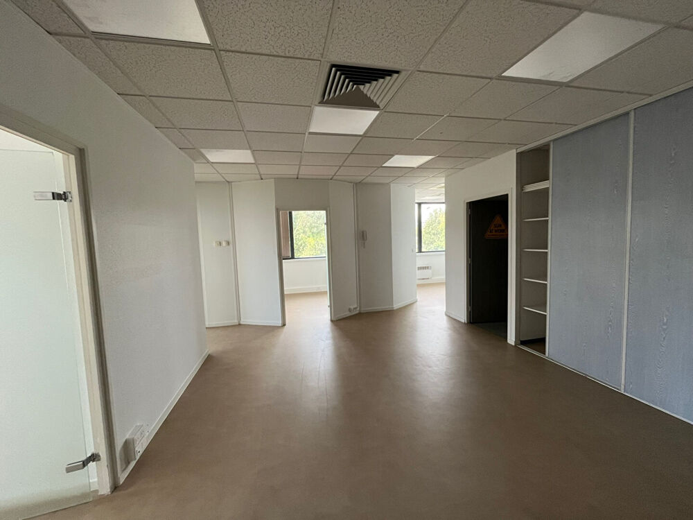   Bureaux 110m² A louer - BESANCON Besancon