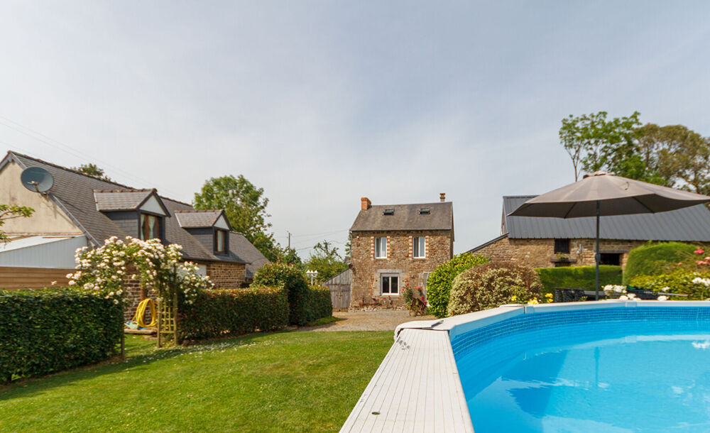 Vente Maison La Manche : Maison et deux gîtes dans un cadre champêtre paisible. Ducey les cheris