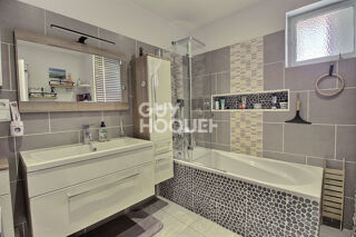  Appartement  vendre 4 pices 82 m
