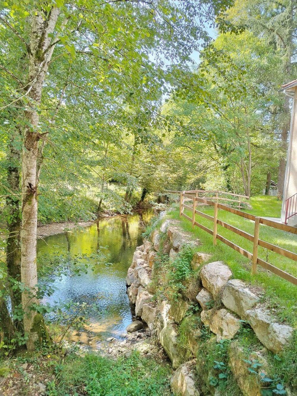 Vente Maison ANCIEN MOULIN DE PRESTIGE À FINIR DE RESTAURER : 3,5 HA AVEC RUISSEAU Saint cere
