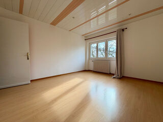  Appartement � louer 3 pi�ces 77 m�