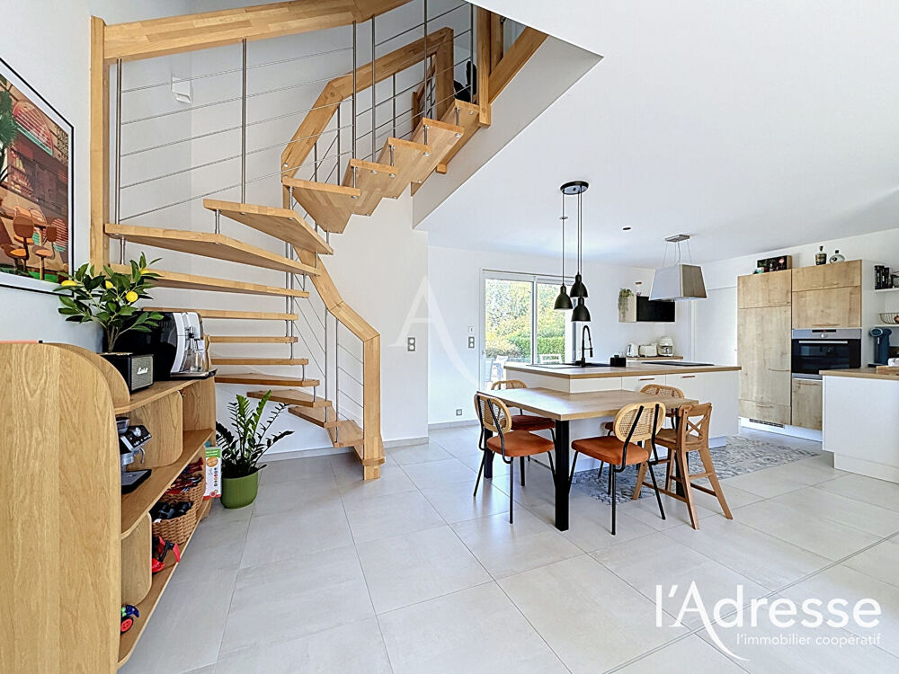 Vente Maison Maison 2017, 4 chambres et grand jardin à Vallères Valleres