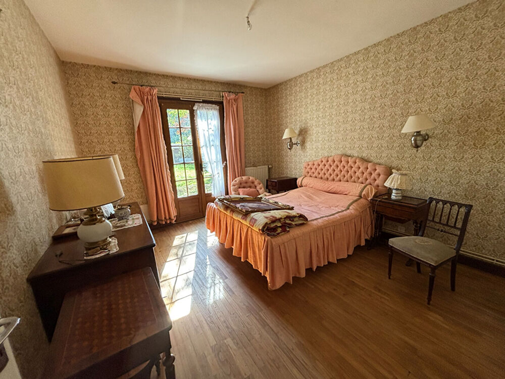 Maison proche du centre de Montpon-Ménestérol de 120 m2 avec garage