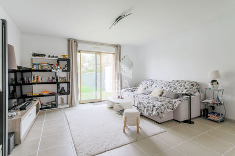   Appartement 3 pi�ces � vendre � Saulx-Marchais Appartement - 3 pi�ce(s) - 70 m�