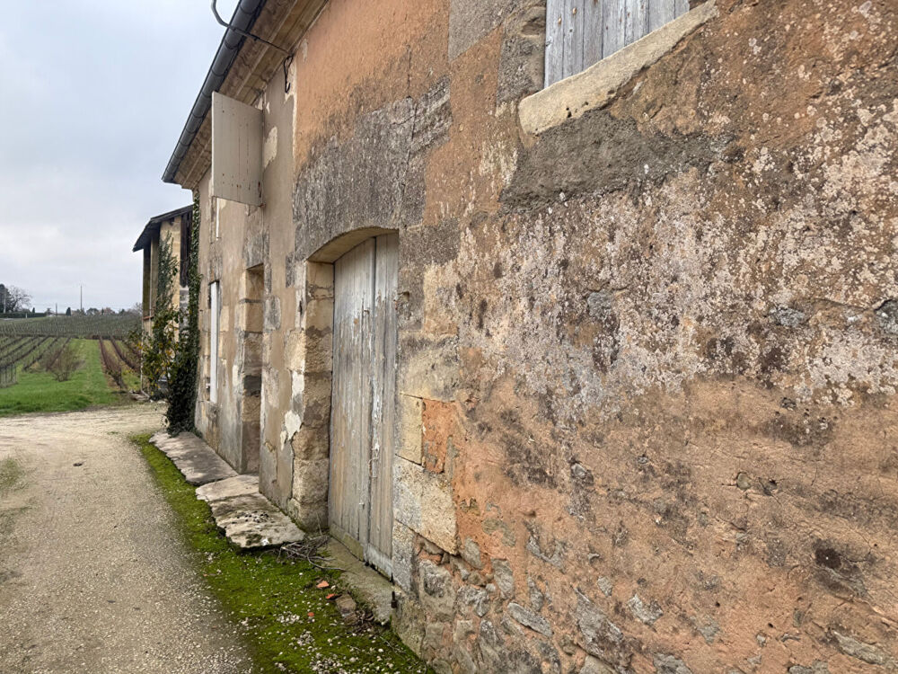Vente Maison ENSEMBLE DE DEUX BÂTIMENTS EN PIERRE SUR TERRAIN DE 6610M2 Cars