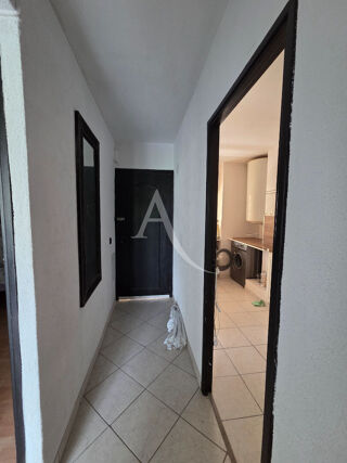  Appartement à louer 3 pièces 56 m²