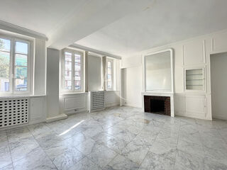  Maison à louer 6 pièces 102 m²